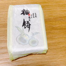 將圖片載入圖庫檢視器 【預購產品/預計11月30號左右抵達台灣】 1803年創業 京都和菓子老舗 鶴屋吉信 102年歷史的日本甜點 昭和天皇献上 「柚餅」
