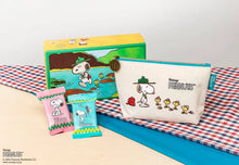 將圖片載入圖庫檢視器 ☆現貨(24小時內出貨). 東京伴手禮 Sugar Butter Tree 砂糖奶油樹餅乾 史奴比SNOOPY數量限定販售 聯名合作產品 (附 史奴比特製紙袋)