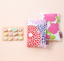 將圖片載入圖庫檢視器 【3/13-3/31預購期間/預計4月15號左右抵達台灣】. 1803年創業 京都市京菓子廠商 亀屋良長  「和三盆糖宝袋 京都SOU・SOU 聯名產品 」(附 1個SOU・SOU的伊勢木綿材的小袋)