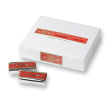 將圖片載入圖庫檢視器 【預購產品/預計11月25號左右抵達台灣】 北海道六花亭 100%北海道生乳&白巧克力製成的奶油內餡 萊姆葡萄餅乾