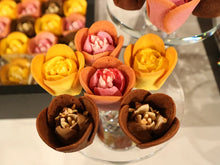 將圖片載入圖庫檢視器 【2/11-2/10預購期間/預計3月25號左右抵達台灣】 . 東京人氣伴手禮 TOKYO TULIP ROSE 東京鬱金香 鮮奶油餅乾 (附 禮紙袋)