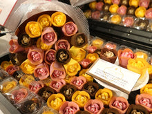 將圖片載入圖庫檢視器 【2/11-2/10預購期間/預計3月25號左右抵達台灣】 . 東京人氣伴手禮 TOKYO TULIP ROSE 東京鬱金香 鮮奶油餅乾 (附 禮紙袋)