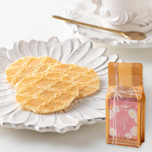 將圖片載入圖庫檢視器 【11/12-11/25預購期間/預計12月10號左右抵達台灣】 神戶銘菓 神戶風月堂Lespoir:花花鐵盒 香草奶油薄餅(附禮袋)