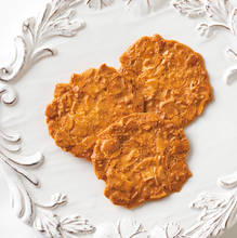 將圖片載入圖庫檢視器 ☆現貨(24小時內出貨).神戶銘菓 神戶風月堂 Lespoir:花花鐵盒 杏仁薄片(附禮袋)