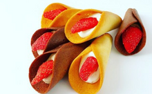 將圖片載入圖庫檢視器 ☆現貨(24小時內出貨). 東京超多人排隊的伴手禮 AUDREY奧黛莉 北海道産白巧克力「GLACIA草莓奶油花束餅 甜點」 (附 紙袋)