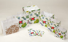 將圖片載入圖庫檢視器 【10/21-10/30預購期間/預計11月25號左右抵達台灣】北海道六花亭 人氣產品組合「六花撰」綜合禮盒組 (附六花亭紙提袋)