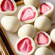 將圖片載入圖庫檢視器 【預購產品/預計1月31號左右抵達台灣】 兵庫縣神戸 Kobe Frantz  　松露草莓夾心白巧克力

