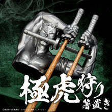 將圖片載入圖庫檢視器 【預購產品/下單2~3個月後抵達台灣】日本廣島縣IRON FACTORY  日本製 海賊王 羅羅亞·索隆 筷架
