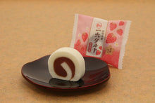 將圖片載入圖庫檢視器 【2/12-2/20預購期間/預計3月15號左右抵達台灣】一六本舗 愛媛県銘菓 蛋糕捲 豆沙餡和菓子 單個包装 盒裝
