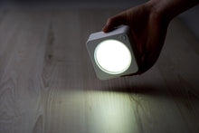 將圖片載入圖庫檢視器 ☆現貨(24小時內出貨). 多功能 磁鐵式 防災COB燈
